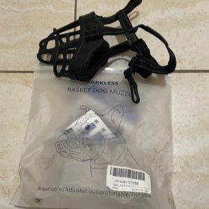 BARKLESS BASKET DOG MUZZLE